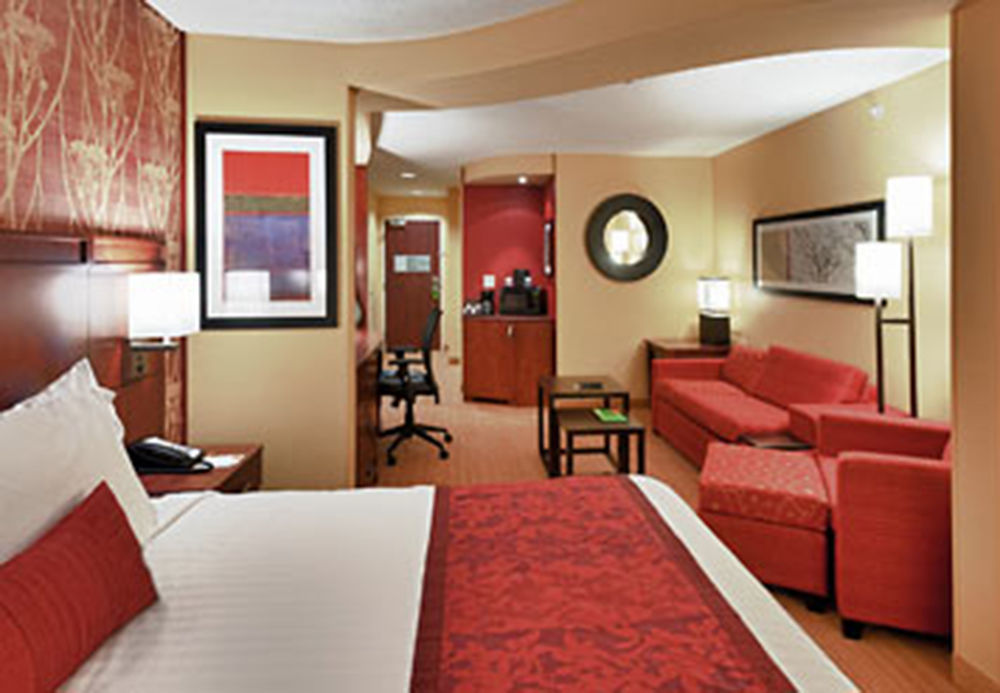 Courtyard By Marriott Alexandria Hotel Стая снимка